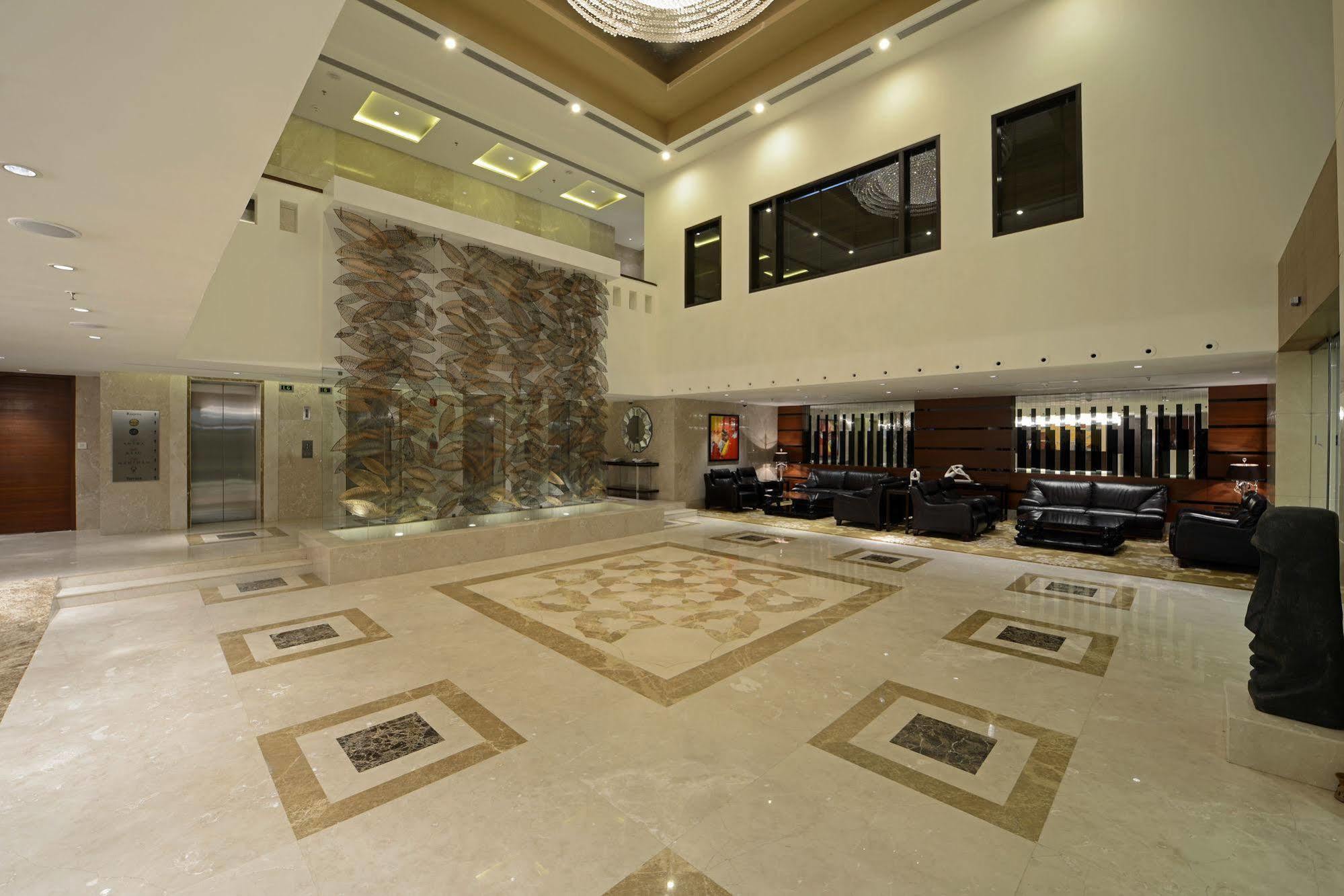 Radisson Blu होटल 5*